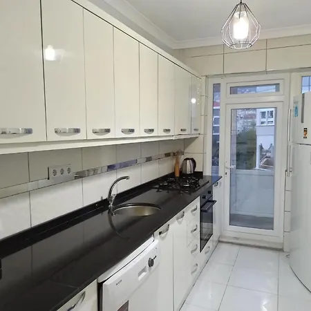 2+1 Furnished 100m From The Beach In Central Appartement